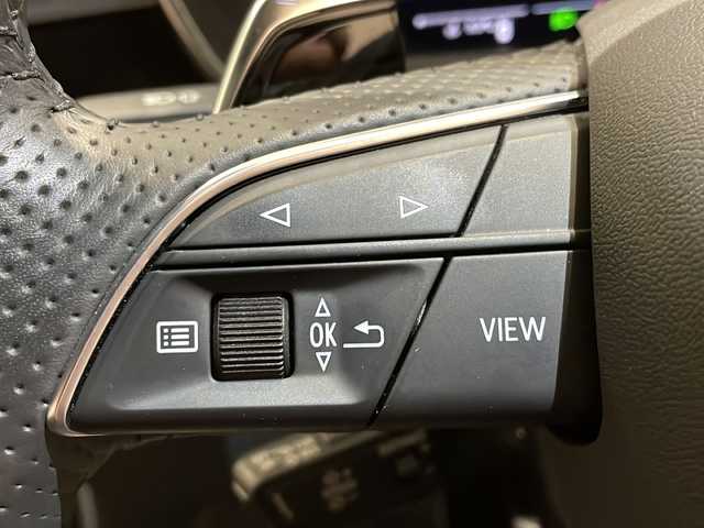 アウディ ＲＳＱ３ スポーツバック 新潟県 2021(令3)年 2.7万km グレー Bang & Olufsen 3Dサウンドシステム/カーボンエンジンカバー/RS スポーツエキゾーストシステム/デコラティブパネル カーボン/カラードブレーキキャリパーレッド/バーチャルコックピット/MMIナビゲーション/・Apple Car Play/・Android Auto/・TV/アダプティブクルーズアシスト/アダプティブクルーズコントロール/アウディパーキングシステム/ヒルディセントアシスト/Audi ユニバーサルトラフィックレコーダー/アンビエントライト/ETC2.0/シートヒーター/ワイヤレス充電