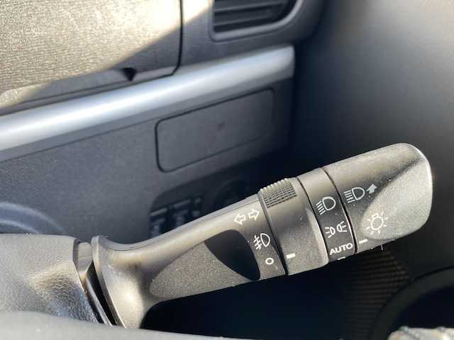 ダイハツ タント カスタム RS トップED SA Ⅲ 福島県 2018(平30)年 9.5万km パールホワイトⅢ (株)IDOMが運営する【じしゃロンいわき店】の自社ローン対象車両になります。こちらは現金ご利用時の価格です。自社ローンご希望の方は別途その旨お申付け下さい。//登録時94816km/LEDヘッドライト/純正フォグ/純正アルミ15インチ/純正ナビ・TV/　CD/DVD/BT/フルセグ/バックカメラ/両側パワースライドドア/ハーフレザーシート/運転席シートヒーター/ミラーウィンカー/ETC/スマートキー