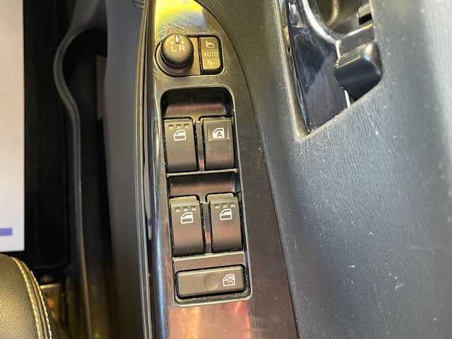 ダイハツ タント カスタム RS トップED SA Ⅲ 福島県 2018(平30)年 9.5万km パールホワイトⅢ (株)IDOMが運営する【じしゃロンいわき店】の自社ローン対象車両になります。こちらは現金ご利用時の価格です。自社ローンご希望の方は別途その旨お申付け下さい。//登録時94816km/LEDヘッドライト/純正フォグ/純正アルミ15インチ/純正ナビ・TV/　CD/DVD/BT/フルセグ/バックカメラ/両側パワースライドドア/ハーフレザーシート/運転席シートヒーター/ミラーウィンカー/ETC/スマートキー