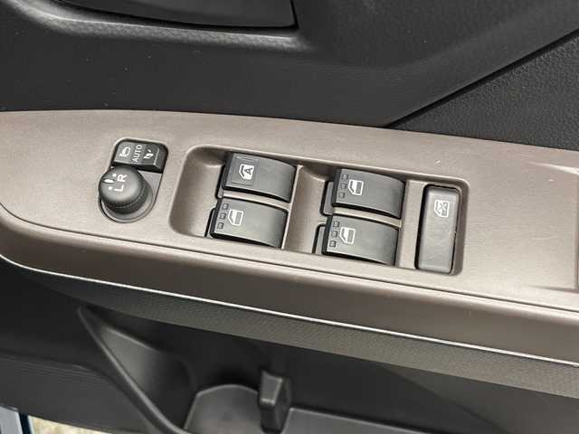 トヨタ ルーミー X 宮崎県 2020(令2)年 4.5万km レーザーブルークリスタルシャイン 禁煙車/衝突被害軽減ブレーキ/純正ナビTV/（NSCN-W68/CD/FMAM/Bluetooth/ワンセグTV)/純正バックカメラ/純正フロアマット/社外前後ドライブレコーダー/左側電動スライドドア/クリアランスソナー/オート電動格納ミラー/スマートキー/プッシュエンジンスタート/スペアキー/新車時保証書/取扱い説明書