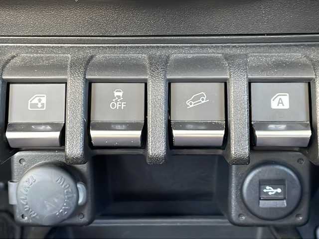 スズキ ジムニー XL 長野県 2019(令1)年 3.8万km スペリアホワイト 純正8型ナビフルセグTV/社外16インチアルミ/ＢＦグッドリッチＭ／Ｔ/リフトアップ/ラテラルロッド/社外ボンネット/社外マフラー/社外前後バンパー/社外グリル/社外テール/社外スキッドプレート/社外デフガード/社外オーバーフェンダー/バックカメラ/レザー調シートカバー/プッシュスタート/ワンオーナー