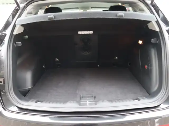 クライスラー・ジープ ジープ コンパス リミテッド 宮城県 2018(平30)年 3.1万km 黒 純正ナビＴＶ/・フルセグ・ＢＴ・ＵＳＢ・ＡＵＸ/ドライブアシスタンス/・衝突警告/・レーンセンス/・ブラインドスポット/・前後パークセンサー/アダプティブクルーズコントロール/バックカメラ/ビーツプレミアムサウンド/アクティブパークセンス/ブラックレザーシート/Ｄ席メモリー機能付きパワーシート/左右シートヒーター/ドライブモードセレクト/オートライト/オートハイビーム/純正１８インチＡＷ/デュアルオートエアコン