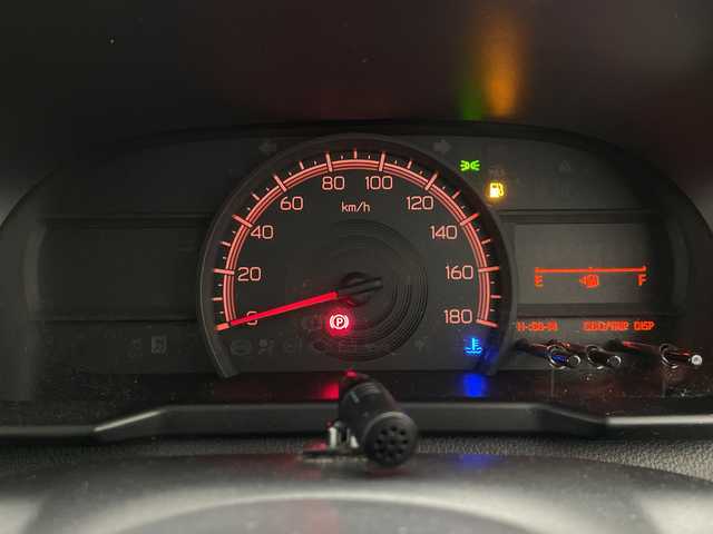 トヨタ ルーミー X 長野県 2022(令4)年 1万km ブライトシルバーM ４ＷＤ/衝突被害軽減ブレーキ/アイドリングストップ/片側パワースライドドア/前席シートヒーター/スマートキーx2/コーナーセンサー/オートライト/横滑り防止装置/スペアキー