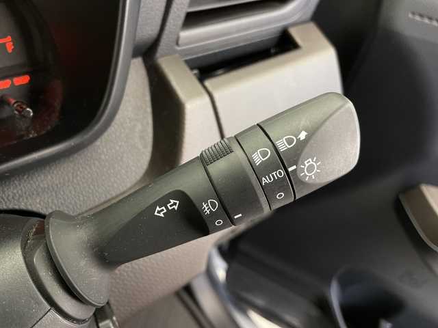 トヨタ ルーミー X 長野県 2022(令4)年 1万km ブライトシルバーM ４ＷＤ/衝突被害軽減ブレーキ/アイドリングストップ/片側パワースライドドア/前席シートヒーター/スマートキーx2/コーナーセンサー/オートライト/横滑り防止装置/スペアキー