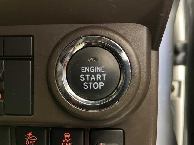 トヨタ ルーミー X 長野県 2022(令4)年 1万km ブライトシルバーM ４ＷＤ/衝突被害軽減ブレーキ/アイドリングストップ/片側パワースライドドア/前席シートヒーター/スマートキーx2/コーナーセンサー/オートライト/横滑り防止装置/スペアキー