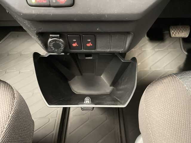 トヨタ ルーミー X 長野県 2022(令4)年 1万km ブライトシルバーM ４ＷＤ/衝突被害軽減ブレーキ/アイドリングストップ/片側パワースライドドア/前席シートヒーター/スマートキーx2/コーナーセンサー/オートライト/横滑り防止装置/スペアキー