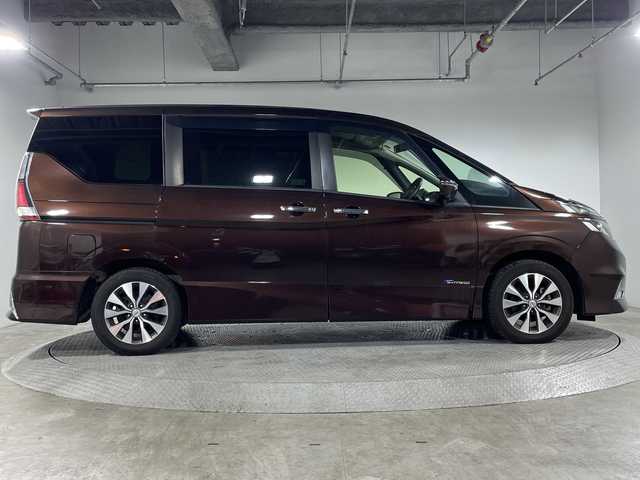日産 セレナ ハイウェイスター Vセレクション 神奈川県 2017(平29)年 6.5万km インペリアルアンバーP 純正９インチナビ（MM517D-L）/(CD/DVD/BD/BT/フルセグ)/アラウンドビューモニター/純正フリップダウンモニター　/両側パワースライドドア　/ビルトインＥＴＣ　/純正アルミホイール/アイドリングストップ　/スマートキー　/オートライト　/ＬＥＤヘッドライト　/社外前方ドライブレコーダー　/純正１６インチAW/シートリフター/ドアバイザー/社外フロアマット/Wエアバッグ/ABS