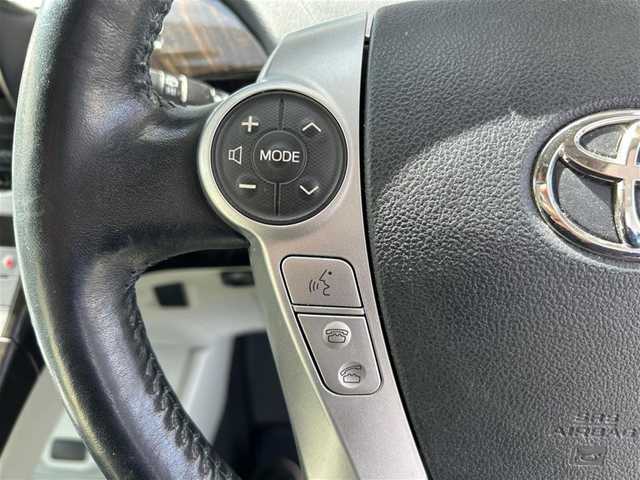 トヨタ プリウス ＰＨＶ S 岐阜県 2014(平26)年 3.3万km レッドマイカメタリック (株)IDOMが運営する【じしゃロン多治見店】の自社ローン専用車両になります。こちらは現金またはオートローンご利用時の価格です。自社ローンご希望の方は別途その旨お申付け下さい。/純正ナビ/　(CD/DVD/Bluetooth/SD)/バックカメラ/盗難防止装置/全席オートパワーウィンドウ/前席シートヒーター/ステアリングヒーター/前方ドライブレコーダー/ウィンカーミラー/プッシュスタート/ETC/純正ホイール
