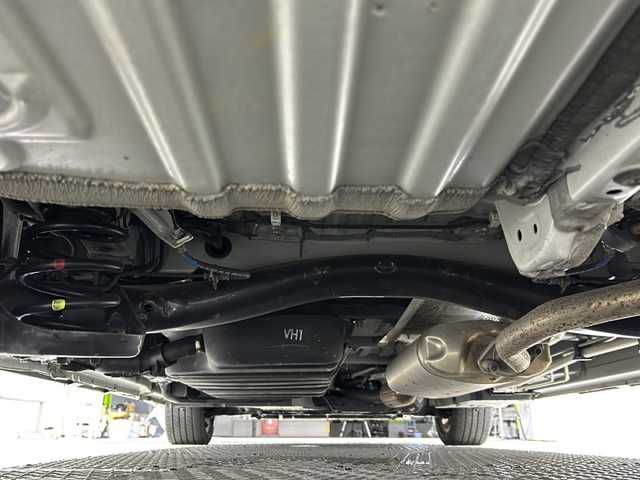 トヨタ ノア ハイブリッド S－Z 沖縄県 2023(令5)年 4.1万km ホワイトパールクリスタルシャイン 禁煙車/県外仕入れ/純正メーカオプションディスプレイオーディオ/Bluetooth接続あり/バックカメラ/ドライブレコーダー前方/クルーズコントロール/トヨタセーフティセンス/・プリクラッシュセーフティ/・レーントレーシングアシスト/・ロードサインアシスト/・レーダークルーズコントロール/・オートマチックハイビーム/ビルトインETC2.0/ハーフレザーシート/前席シートヒーター/両側パワースライドドア/純正アルミホイール/オートライト/オートマチックハイビーム/LEDヘッドライト