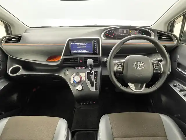 トヨタ シエンタ G クエロ 熊本県 2021(令3)年 4.8万km ブラックマイカ 純正7型SDナビNSZT-W68T(フルセグTV・CD・DVD・BT・SD)/前後ドライブレコーダー/両側パワースライドドア/ビルトインETC/バックモニター/トヨタセーフティーセンス/・プリクラッシュセーフティ/・レーンディパーチャーアラート/・オートハイビーム/・パーキングサポートブレーキ/・レーンキープアシスト/・先行車発進お知らせ機能/・インテリジェントクリアランスソナー/横滑り防止/アイドリングストップ/前席シートヒーター/ステアリングヒーター/社外フロアマット/純正１５インチAW/オートライト/LEDヘッドライト/フォグライト/スマートキー/プッシュスタート/スペアキー1本