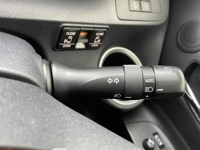 トヨタ シエンタ G クエロ 熊本県 2021(令3)年 4.8万km ブラックマイカ 純正7型SDナビNSZT-W68T(フルセグTV・CD・DVD・BT・SD)/前後ドライブレコーダー/両側パワースライドドア/ビルトインETC/バックモニター/トヨタセーフティーセンス/・プリクラッシュセーフティ/・レーンディパーチャーアラート/・オートハイビーム/・パーキングサポートブレーキ/・レーンキープアシスト/・先行車発進お知らせ機能/・インテリジェントクリアランスソナー/横滑り防止/アイドリングストップ/前席シートヒーター/ステアリングヒーター/社外フロアマット/純正１５インチAW/オートライト/LEDヘッドライト/フォグライト/スマートキー/プッシュスタート/スペアキー1本
