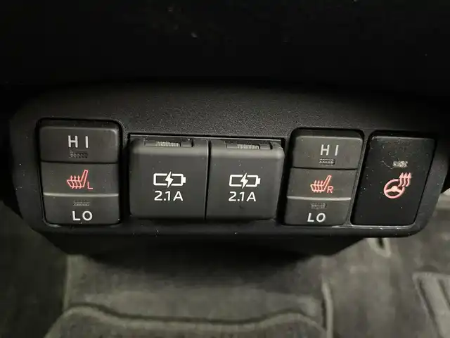 トヨタ シエンタ G クエロ 熊本県 2021(令3)年 4.8万km ブラックマイカ 純正7型SDナビNSZT-W68T(フルセグTV・CD・DVD・BT・SD)/前後ドライブレコーダー/両側パワースライドドア/ビルトインETC/バックモニター/トヨタセーフティーセンス/・プリクラッシュセーフティ/・レーンディパーチャーアラート/・オートハイビーム/・パーキングサポートブレーキ/・レーンキープアシスト/・先行車発進お知らせ機能/・インテリジェントクリアランスソナー/横滑り防止/アイドリングストップ/前席シートヒーター/ステアリングヒーター/社外フロアマット/純正１５インチAW/オートライト/LEDヘッドライト/フォグライト/スマートキー/プッシュスタート/スペアキー1本