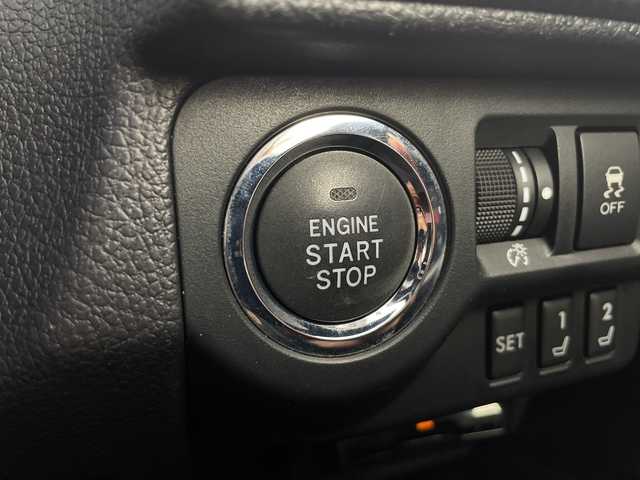 スバル レヴォーグ 1．6STIスポーツアイサイト 愛知県 2017(平29)年 4.1万km WRブルーパール 純正SDナビ/4WDターボ/アイサイト/・レーダークルーズコントロール/・衝突被害軽減ブレーキ/・アクティブレーンキープ/・誤発進抑制機能/・先行車発進告知/・車線逸脱警報/フルセグＴＶ/バックカメラ/ipod/AUX/Bluetooth/USB/パドルシフト/LEDオートヘッドライト/レザーシート/パワーシート/シートヒーター/純正アルミホイール/ビルトインETC/スマートキー×2