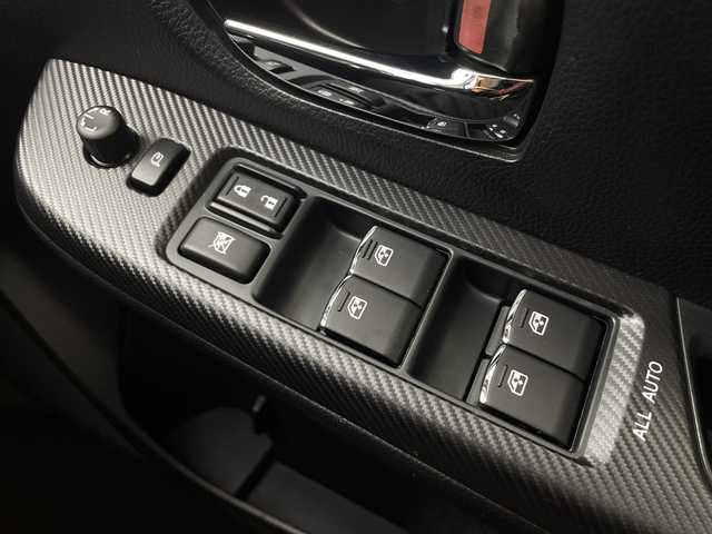 スバル レヴォーグ 1．6STIスポーツアイサイト 愛知県 2017(平29)年 4.1万km WRブルーパール 純正SDナビ/4WDターボ/アイサイト/・レーダークルーズコントロール/・衝突被害軽減ブレーキ/・アクティブレーンキープ/・誤発進抑制機能/・先行車発進告知/・車線逸脱警報/フルセグＴＶ/バックカメラ/ipod/AUX/Bluetooth/USB/パドルシフト/LEDオートヘッドライト/レザーシート/パワーシート/シートヒーター/純正アルミホイール/ビルトインETC/スマートキー×2