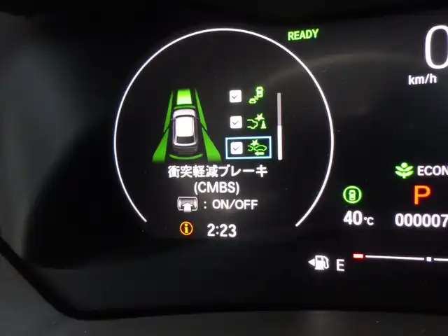 ホンダ ヴェゼル ハイブリッド e:HEV Z 千葉県 2025(令7)年 0.1万km未満 クリスタルブラックパール e:HEV Z　3VC4AZ　Honda CONNECTディスプレー+ETC2.0車載器+ワイヤレス充電器(220/000)　フロントグリル　ベルリナブラック(41250円)/ホンダセンシング/・衝突軽減ブレーキ（CMBS）/・車線維持支援システム（LKAS）/・アダプティブクルーズコントロール（ACC）/・後方誤発進抑制機能/・誤発進抑制機能/パワーバックドア/ホンダコネクトナビ/地デジTV/【Bluetooth接続】/【Apple CarPlay　Android Auto対応】/バックカメラ/ワイヤレス充電/革巻きステアリング/ステアリングヒーター/ステアリングスイッチ/パドルシフト/前席シートヒーター/ETC（2.0）/LEDヘッドライト/フォグライト/ウインカーミラー/純正18インチアルミホイル/サイド/カーテンエアバッグ/Honda スマートキー
