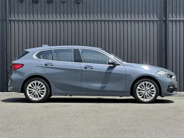 ＢＭＷ ＢＭＷ １１８ｄ プレイ エディションジョイ+ 福島県 2020(令2)年 3.9万km グレー 外装色：ストームベイ（C3N）/ワンオーナー/パノラマサンルーフ/黒革シート/パワーシート/シートヒーター /インテリジェントセーフティ/純正ナビ/バックカメラ/AppleCarPlay/コンフォートアクセス/ミラー一体型ETC/電動リアゲート/ワイヤレスチャージ/LEDヘッドライト/オートホールド /コーナーセンサー /レインセンサー /アンビエントライト /トノカバー/純正17インチAW/取扱説明書/保証書