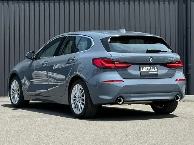 ＢＭＷ ＢＭＷ １１８ｄ プレイ エディションジョイ+ 福島県 2020(令2)年 3.9万km グレー 外装色：ストームベイ（C3N）/ワンオーナー/パノラマサンルーフ/黒革シート/パワーシート/シートヒーター /インテリジェントセーフティ/純正ナビ/バックカメラ/AppleCarPlay/コンフォートアクセス/ミラー一体型ETC/電動リアゲート/ワイヤレスチャージ/LEDヘッドライト/オートホールド /コーナーセンサー /レインセンサー /アンビエントライト /トノカバー/純正17インチAW/取扱説明書/保証書
