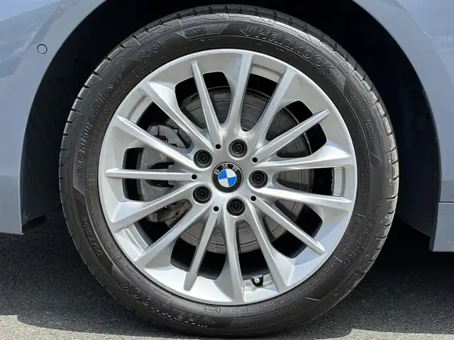 ＢＭＷ ＢＭＷ １１８ｄ プレイ エディションジョイ+ 福島県 2020(令2)年 3.9万km グレー 外装色：ストームベイ（C3N）/ワンオーナー/パノラマサンルーフ/黒革シート/パワーシート/シートヒーター /インテリジェントセーフティ/純正ナビ/バックカメラ/AppleCarPlay/コンフォートアクセス/ミラー一体型ETC/電動リアゲート/ワイヤレスチャージ/LEDヘッドライト/オートホールド /コーナーセンサー /レインセンサー /アンビエントライト /トノカバー/純正17インチAW/取扱説明書/保証書