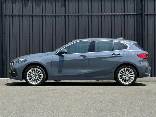 ＢＭＷ ＢＭＷ １１８ｄ プレイ エディションジョイ+ 福島県 2020(令2)年 3.9万km グレー 外装色：ストームベイ（C3N）/ワンオーナー/パノラマサンルーフ/黒革シート/パワーシート/シートヒーター /インテリジェントセーフティ/純正ナビ/バックカメラ/AppleCarPlay/コンフォートアクセス/ミラー一体型ETC/電動リアゲート/ワイヤレスチャージ/LEDヘッドライト/オートホールド /コーナーセンサー /レインセンサー /アンビエントライト /トノカバー/純正17インチAW/取扱説明書/保証書