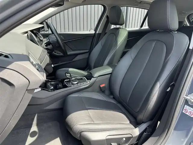 ＢＭＷ ＢＭＷ １１８ｄ プレイ エディションジョイ+ 福島県 2020(令2)年 3.9万km グレー 外装色：ストームベイ（C3N）/ワンオーナー/パノラマサンルーフ/黒革シート/パワーシート/シートヒーター /インテリジェントセーフティ/純正ナビ/バックカメラ/AppleCarPlay/コンフォートアクセス/ミラー一体型ETC/電動リアゲート/ワイヤレスチャージ/LEDヘッドライト/オートホールド /コーナーセンサー /レインセンサー /アンビエントライト /トノカバー/純正17インチAW/取扱説明書/保証書
