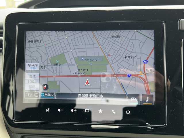 スズキ ソリオ HV MZ 新潟県 2022(令4)年 0.4万km ピュアホワイトP ワンオーナー/ヘッドアップディスプレイ/ハイブリット/純正ナビ/シートヒーター/クルーズコントロール追従あり/両側パワースライド/全方位カメラ/純正アルミホイール/コーナーセンサー/LEDヘッドライト/衝突軽減システム/スマートキー/プッシュスタート