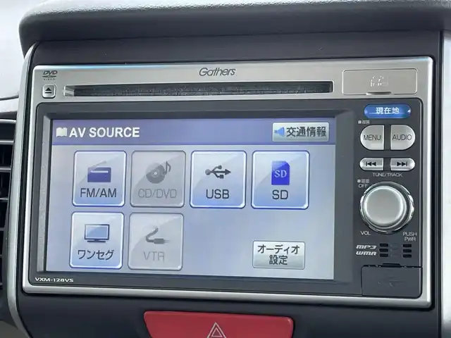 ホンダ Ｎ ＢＯＸ G Lパッケージ 道央・札幌 2012(平24)年 7.4万km プレミアムホワイトパール ４WD/純正ディーラーOPナビ/CD/DVD/SD/USB/ワンセグ/横滑り防止装置/ECONモード/片側パワースライドドア/ステアリングリモコン/プッシュスタート/スマートキー/ハロゲンヘッドライト/電動格納ミラー/ヒーテッドドアミラー/純正フロアマット/ドアバイザー