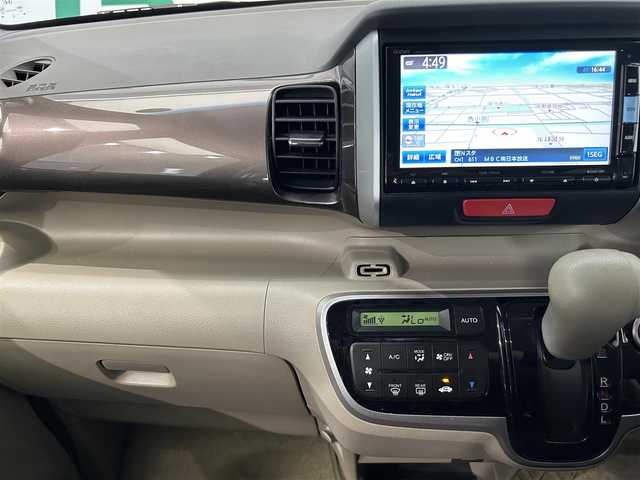 ホンダ Ｎ ＢＯＸ G Lパッケージ 鹿児島県 2014(平26)年 10.6万km プレミアムブロンズパール 純正ナビ（VXM-142VFi）/バックカメラ/片側パワースライドドア/フルセグTV/純正フロアマット/純正ホワイトホイール/アイドリングストップ/プッシュスタート/パワーステアリング/パワーウィンドウ/ステアリングリモコン/ハロゲンヘッドライト/運転席シートハイトアジャスター/電格ミラー