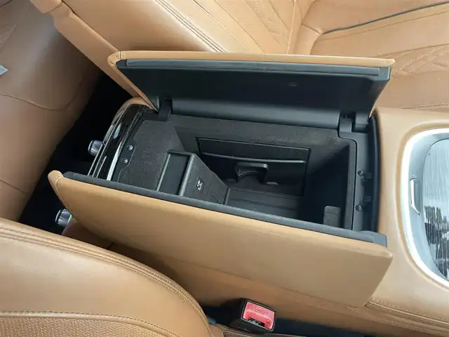 ＢＭＷ ７４０ｄ xDrive Mスポーツ 滋賀県 2018(平30)年 5.8万km サファイアブラックP 茶革シート/サンルーフ/ｈａｒｍａｎ／ｋａｒｄｏｎ/純正HDDナビ/３６０度カメラ/アクティブクルーズコントロール/ブラインドスポットモニター/マッサージ付きシート/全席シートヒータ―/エアサス/ドラレコ/ミラー一体型ETC