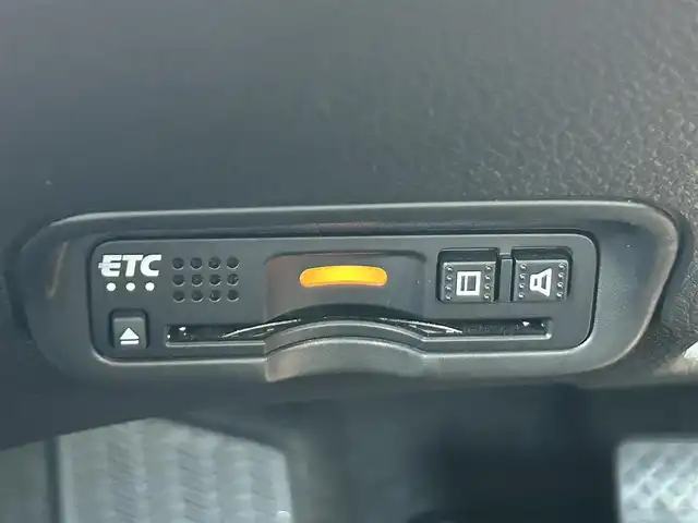 ホンダ ヴェゼル ハイブリッド Z ホンダセンシング 奈良県 2018(平30)年 5.3万km プラチナホワイトパール 純正ナビ(ワンセグTV/CD/DVD/AM・FM/BT/AUX/iPod/USB)/バックカメラ/ビルトインETC/前後ドラレコ/HondaSENSING/クルーズコントロール/パドルシフト/オートブレーキホールド/シートヒーター(D/N席)/ハーフレザーシート/LEDヘッドライト/純正17インチアルミホイール/純正フロアマット