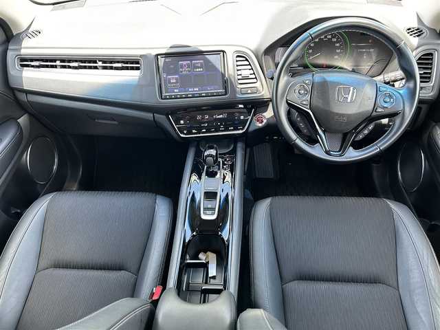 ホンダ ヴェゼル ハイブリッド Z ホンダセンシング 奈良県 2018(平30)年 5.3万km プラチナホワイトパール 純正ナビ(ワンセグTV/CD/DVD/AM・FM/BT/AUX/iPod/USB)/バックカメラ/ビルトインETC/前後ドラレコ/HondaSENSING/クルーズコントロール/パドルシフト/オートブレーキホールド/シートヒーター(D/N席)/ハーフレザーシート/LEDヘッドライト/純正17インチアルミホイール/純正フロアマット
