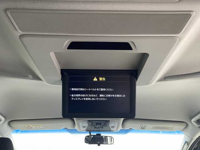 トヨタ ヴェルファイア Z 鹿児島県 2016(平28)年 5.8万km ホワイトパールクリスタルシャイン メーカーOPナビ/(BT/CD/DVD/AM/FM/フルセグTV)/純正フリップダウンモニター/電動パーキングブレーキ/オートホールド/バックカメラ/MTモード付AT/純正ビルトインETC/社外前方のみドライブレコーダー/両側パワースライドドア/純正18インチアルミホイール/前後コーナーセンサー/革巻きウッドステアリング/ステアリングスイッチ/純正ドアバイザー/フロントフォグライト/スペアキー