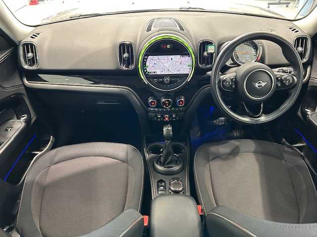 ＭＩＮＩ ミニ クロスオーバー クーパー D オール4 宮城県 2019(令1)年 4.5万km メルティングシルバーM 4WD/ターボ/純正ナビ/バックカメラ/Bluetooth/インテリジェントセーフティ/アクティブクルーズコントロール/レーンディパーチャーウォーニング機能/パークディスタンスコントロール/後方コーナーセンサー/オートマチックハイビーム/MTモード付きAT/シートヒーター/LEDヘッドライト/フォグランプ/オートライト/純正アルミホイール/純正ETC/ルーフレール/アンチロック・ブレーキ・システム/横滑り防止装置