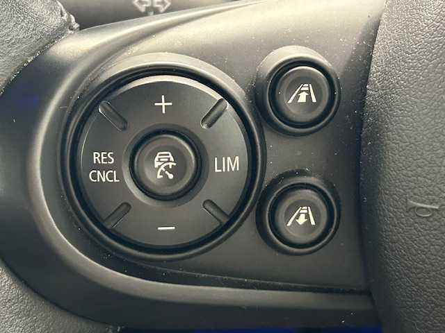 ＭＩＮＩ ミニ クロスオーバー クーパー D オール4 宮城県 2019(令1)年 4.5万km メルティングシルバーM 4WD/ターボ/純正ナビ/バックカメラ/Bluetooth/インテリジェントセーフティ/アクティブクルーズコントロール/レーンディパーチャーウォーニング機能/パークディスタンスコントロール/後方コーナーセンサー/オートマチックハイビーム/MTモード付きAT/シートヒーター/LEDヘッドライト/フォグランプ/オートライト/純正アルミホイール/純正ETC/ルーフレール/アンチロック・ブレーキ・システム/横滑り防止装置