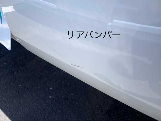日産 キューブ 15X ロルブーセレクション 三重県 2013(平25)年 4万km ブリリアントホワイトパール 純正ナビ（CD/TV/SD/AM/FM/AUX）/バックカメラ/プッシュスタート/純正フロアマット/純正ドアバイザー/アイドリングストップ/電動格納ミラー/バニティミラー/ヘッドライトレベライザー/チェック柄ブルースエード調クロスシート/革巻きステアリングホイール/メッキインサイドドアハンドル/スペアタイヤ/インテリジェントキー/プッシュスタート/スペアキー