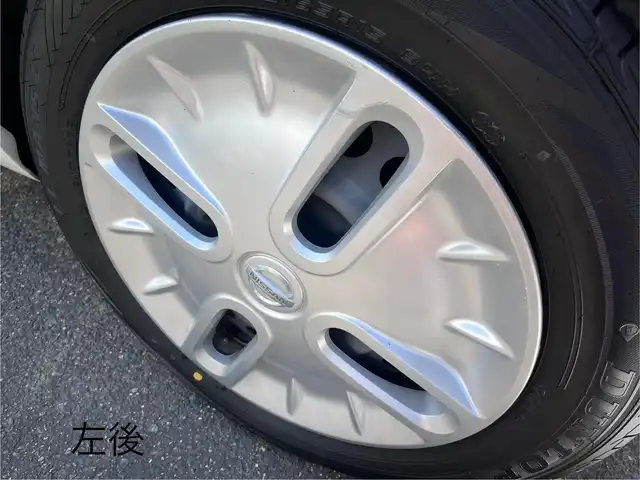 日産 キューブ 15X ロルブーセレクション 三重県 2013(平25)年 4万km ブリリアントホワイトパール 純正ナビ（CD/TV/SD/AM/FM/AUX）/バックカメラ/プッシュスタート/純正フロアマット/純正ドアバイザー/アイドリングストップ/電動格納ミラー/バニティミラー/ヘッドライトレベライザー/チェック柄ブルースエード調クロスシート/革巻きステアリングホイール/メッキインサイドドアハンドル/スペアタイヤ/インテリジェントキー/プッシュスタート/スペアキー