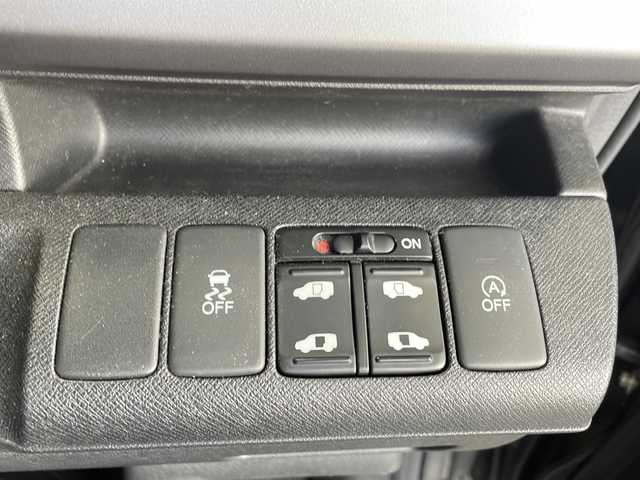 ホンダ ステップワゴン スパーダ Z 熊本県 2012(平24)年 8.9万km プレミアムスパークルブラックパール (株)IDOMが運営する【じしゃロン熊本店】の自社ローン対象車両になります。こちらは現金ご利用時の価格です。自社ローンご希望の方は別途その旨お申付け下さい。/ナビ（フルセグ　ＣＤ）　/バックカメラ　/ビルトインＥＴＣ　/パドルシフト　/両側パワースライドドア　/ＨＩＤヘッドライト　/ビークルスタビリティアシスト　/Ｗエアバッグ　/スマートキー