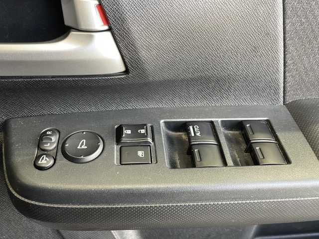 ホンダ ステップワゴン スパーダ Z 熊本県 2012(平24)年 8.9万km プレミアムスパークルブラックパール (株)IDOMが運営する【じしゃロン熊本店】の自社ローン対象車両になります。こちらは現金ご利用時の価格です。自社ローンご希望の方は別途その旨お申付け下さい。/ナビ（フルセグ　ＣＤ）　/バックカメラ　/ビルトインＥＴＣ　/パドルシフト　/両側パワースライドドア　/ＨＩＤヘッドライト　/ビークルスタビリティアシスト　/Ｗエアバッグ　/スマートキー