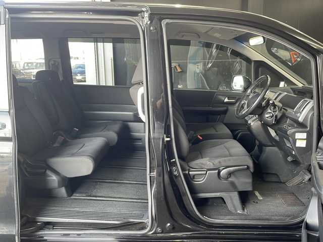 ホンダ ステップワゴン スパーダ Z 熊本県 2012(平24)年 8.9万km プレミアムスパークルブラックパール (株)IDOMが運営する【じしゃロン熊本店】の自社ローン対象車両になります。こちらは現金ご利用時の価格です。自社ローンご希望の方は別途その旨お申付け下さい。/ナビ（フルセグ　ＣＤ）　/バックカメラ　/ビルトインＥＴＣ　/パドルシフト　/両側パワースライドドア　/ＨＩＤヘッドライト　/ビークルスタビリティアシスト　/Ｗエアバッグ　/スマートキー