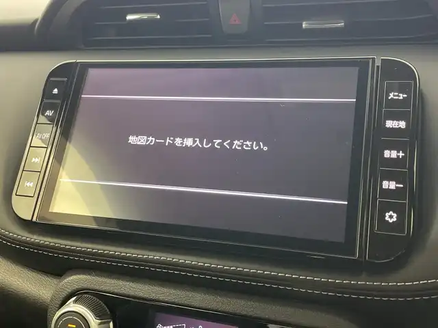 日産 キックス X 群馬県 2021(令3)年 5.3万km ブリリアントホワイトパール 純正９型ナビ　全周囲カメラ　アダプティブクルーズコントロール　レーンキープアシスト　衝突被害軽減ブレーキ　オートマチックハイビーム　純正ドライブレコーダー　コーナーセンサー　ＥＴＣ　ＬＥＤ　禁煙車