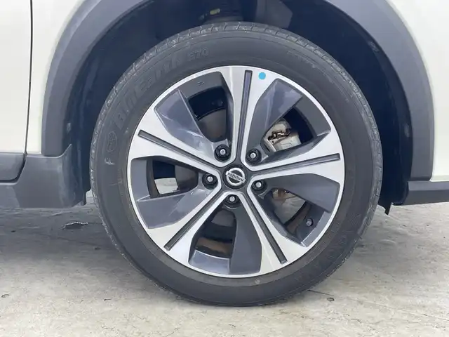 日産 キックス X 群馬県 2021(令3)年 5.3万km ブリリアントホワイトパール 純正９型ナビ　全周囲カメラ　アダプティブクルーズコントロール　レーンキープアシスト　衝突被害軽減ブレーキ　オートマチックハイビーム　純正ドライブレコーダー　コーナーセンサー　ＥＴＣ　ＬＥＤ　禁煙車