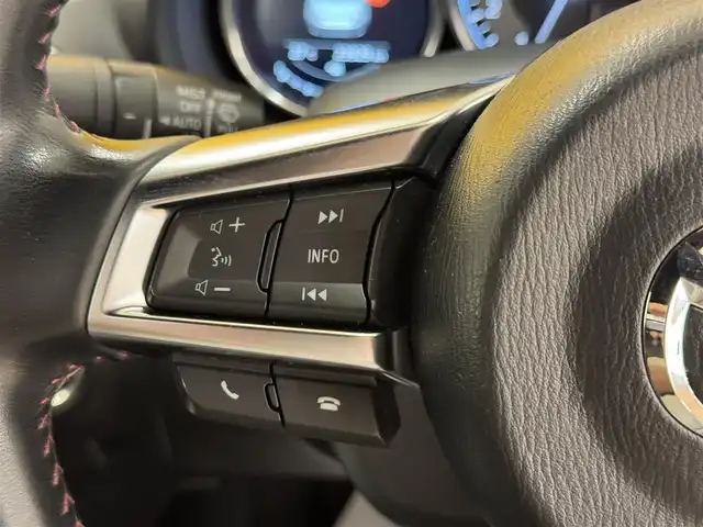 マツダ ロードスター S レザーパッケージ 群馬県 2019(令1)年 2.4万km スノーフレイクホワイトパールマイカ スマートシティブレーキサポート/純正ナビ/　　CD/DVD/BT/フルセグ/USB/AUX/クルーズコントロール/LEDオートライト/レザーシート/前席シートヒーター/純正16インチAW/バックソナー/ドライブレコーダー/ブラインドスポットモニター/レーンアシスト/ステアリングスイッチ/横滑り防止装置/スマートキー/ビルトインETC