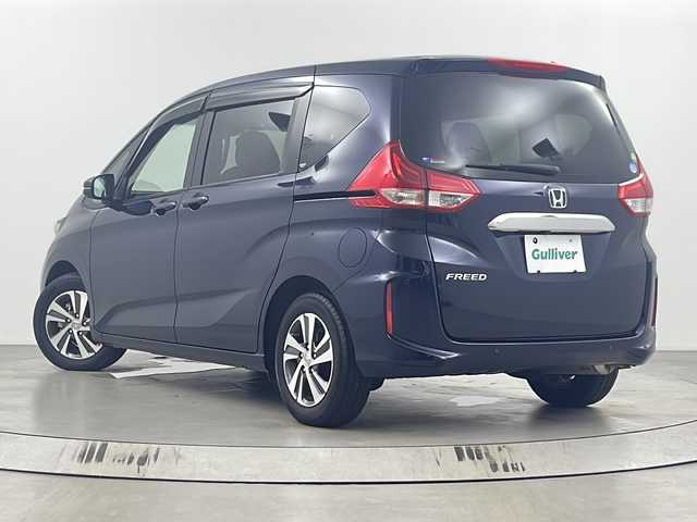 ホンダ フリード G ホンダセンシング 埼玉県 2020(令2)年 1万km ミッドナイトブルービームM 純正ナビ（VXM-215Ci）/バックカメラ/前後ドライブレコーダー/ビルトインETC/両側パワースライドドア/アダプティブクルーズコントロール/前席シートヒーター/先行車発進お知らせ機能/横滑り防止装置/プリクラッシュセーフティ/ステアリングリモコン/レーンキープアシスト/盗難防止装置/衝突軽減ブレーキ/プッシュスタート/アイドリングストップ/ロールサンシェード/純正フロアマット/純正ドアバイザー/LEDヘッドライト/ウィンカーミラー/純正アルミホイール