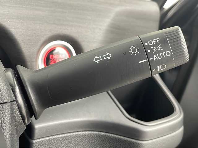 ホンダ フリード G ホンダセンシング 埼玉県 2020(令2)年 1万km ミッドナイトブルービームM 純正ナビ（VXM-215Ci）/バックカメラ/前後ドライブレコーダー/ビルトインETC/両側パワースライドドア/アダプティブクルーズコントロール/前席シートヒーター/先行車発進お知らせ機能/横滑り防止装置/プリクラッシュセーフティ/ステアリングリモコン/レーンキープアシスト/盗難防止装置/衝突軽減ブレーキ/プッシュスタート/アイドリングストップ/ロールサンシェード/純正フロアマット/純正ドアバイザー/LEDヘッドライト/ウィンカーミラー/純正アルミホイール