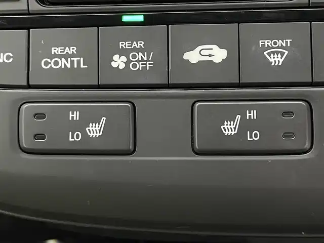 ホンダ ステップワゴン スパーダ eHEV G EXホンダS 埼玉県 2021(令3)年 4.2万km プラチナホワイトパール 純正９インチナビ　Ｂｌｕｅｔｏｏｔｈ　ＴＶ　バックカメラ　シートヒーター　両側パワースライドドア　レーダークルーズコントロール　衝突軽減システム　スペアキー　純正ＬＥＤヘッドライト　ＥＴＣ２．０