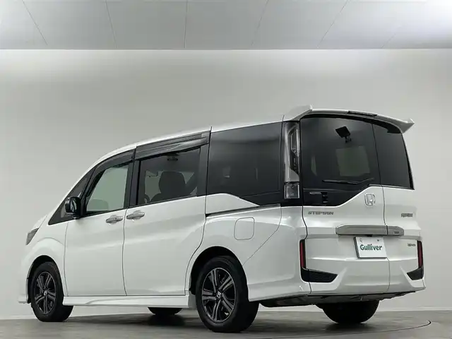ホンダ ステップワゴン スパーダ eHEV G EXホンダS 埼玉県 2021(令3)年 4.2万km プラチナホワイトパール 純正９インチナビ　Ｂｌｕｅｔｏｏｔｈ　ＴＶ　バックカメラ　シートヒーター　両側パワースライドドア　レーダークルーズコントロール　衝突軽減システム　スペアキー　純正ＬＥＤヘッドライト　ＥＴＣ２．０