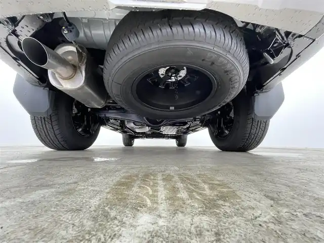 トヨタ ランドクルーザー ２５０ VX 千葉県 2025(令7)年 0.1千km プラチナホワイトパールマイカ ムーンルーフ/トヨタセーフティセンス/・プリクラッシュセーフティ/・レーンディパーチャーアラート/・ブラインドスポットモニター/・クリアランスソナー/・安心降車アシスト/ナビ付純正12.3インチディスプレイオーディオ/・USB HDMI Bluetooth Miracast/・フルセグTV/全方位カメラ/デジタルインナーミラー/パワーバックドア/レーダークルーズコントロール/LEDオートライト/レザーシート/シートヒーター/ベンチレーション/純正18インチアルミホイール/プッシュスタート/スマートキー/ビルトインETC2.0