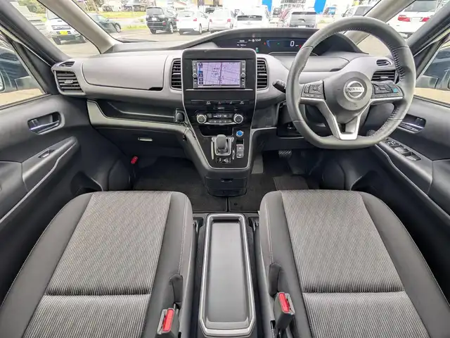日産 セレナ e－パワー ハイウェイスター V 福井県 2020(令2)年 0.9万km ブリリアントホワイトパール 純正メモリナビ/フルセグテレビ/全方位カメラ/両側パワースライドドア/プロパイロット/エマージェンシーブレーキ/BSM/オートホールド/前後コーナーセンサー/横滑り防止装置/盗難防止装置/アイドリングストップ/前方ドライブレコーダー/ETC/サンシェード/ダブル＋サイドエアバッグ/カーテンエアバッグ/純正フロアマット/LEDヘッドライト/Fフォグ/スマートキー