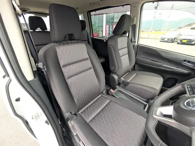 日産 セレナ e－パワー ハイウェイスター V 福井県 2020(令2)年 0.9万km ブリリアントホワイトパール 純正メモリナビ/フルセグテレビ/全方位カメラ/両側パワースライドドア/プロパイロット/エマージェンシーブレーキ/BSM/オートホールド/前後コーナーセンサー/横滑り防止装置/盗難防止装置/アイドリングストップ/前方ドライブレコーダー/ETC/サンシェード/ダブル＋サイドエアバッグ/カーテンエアバッグ/純正フロアマット/LEDヘッドライト/Fフォグ/スマートキー