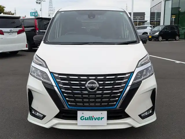 日産 セレナ e－パワー ハイウェイスター V 福井県 2020(令2)年 0.9万km ブリリアントホワイトパール 純正メモリナビ/フルセグテレビ/全方位カメラ/両側パワースライドドア/プロパイロット/エマージェンシーブレーキ/BSM/オートホールド/前後コーナーセンサー/横滑り防止装置/盗難防止装置/アイドリングストップ/前方ドライブレコーダー/ETC/サンシェード/ダブル＋サイドエアバッグ/カーテンエアバッグ/純正フロアマット/LEDヘッドライト/Fフォグ/スマートキー