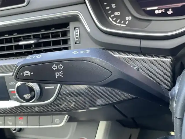 アウディ ＲＳ５ 静岡県 2019(平31)年 4.8万km パール アシスタンスパッケージ/・パークアシスト/・サラウンドビューカメラ/パノラマサンルーフ/ホワイトレザーシート/Audiサイドアシスト/バーチャルコックピット/BANG&OLUFSENサウンドシステム/MMIナビゲーション/(CD/DVD/BT/CarPlay/フルセグ)/ACC/Audiアクティブレーンアシスト/Audiプレセンス/メモリー付パワーシート/シートヒーター/マッサージシート/アドバンストキー/ETC2.0/純正フロアマット/純正20インチアルミホイール/保証書/取説/スペアキー